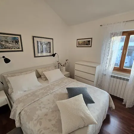 Parenzana, Little Row House With Big Yard In Istria Apartman Rakotule