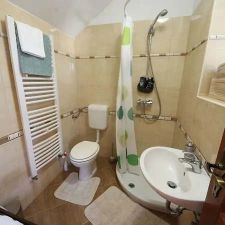 Parenzana, Little Row House With Big Yard In Istria Apartment *