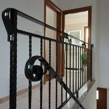 Apartman Parenzana, Little Row House With Big Yard In Istria Rakotule